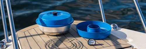 Omnia Marine kit bestaande uit: omnia oven blauw, ovenrooster, siliconen bakvorm blauw en thermometer-3